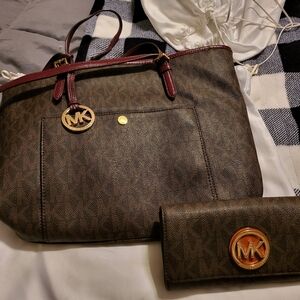 Michael Kors Brown Tote and Wallet Set